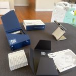 Aurzen ZIP Tri-Fold DLP Truly Mini Projector. Pocket Size. Zero-Lag Focus. One-Click Screen Mirroring. Full-Screen Mode. Type-C Fast Charging. 5.000mAh Battery. Indoor Outdoor Portable Projector.Gold